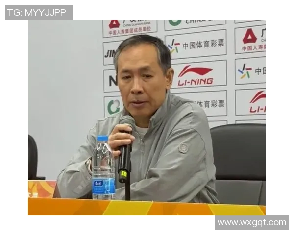 北京队大胜山西男篮许利民妙招令杜锋无处遁形失去最后遮羞布 北京队大胜山西男篮许利民妙招令杜锋无处遁形失去最后遮羞布