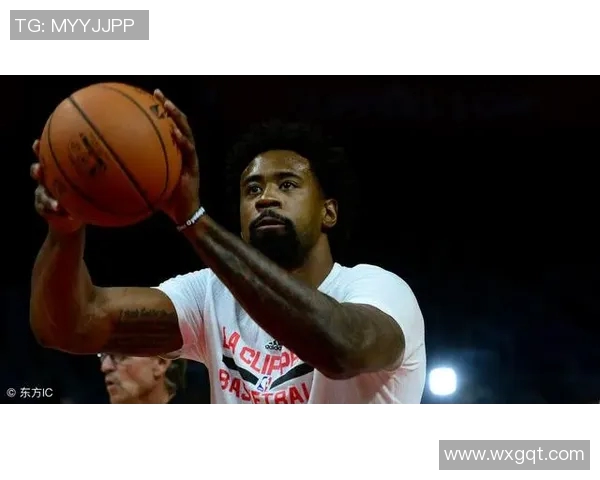 快船深夜宣布与保罗分道扬镳迅速遣返回家引发热议