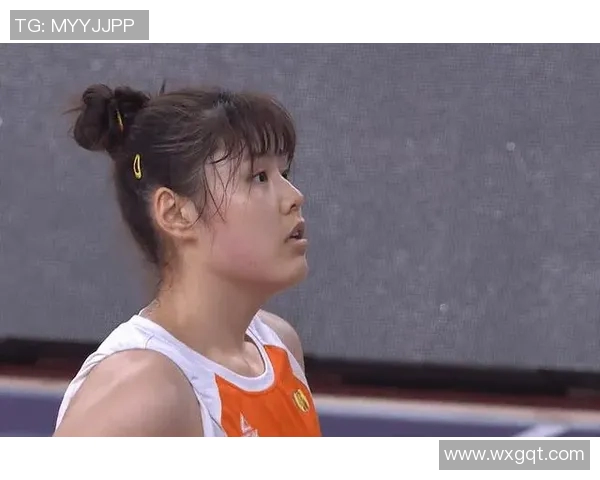 李月汝首节三投三中高效砍下16分却无奈遭遇球队失利